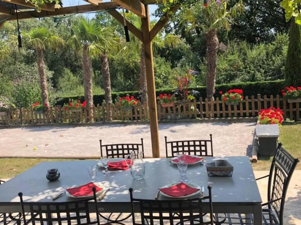 Maison Avec Piscine Chauffee, Clim Et Jardin - Hauterives - Fr-1-489-203 Hauterive  0*, Hauterive (Allier)